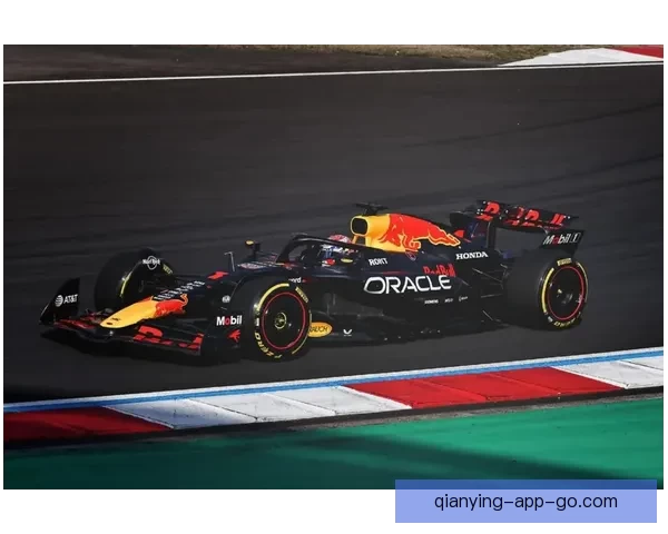 拉塞尔首段领先安东内利后两段逆转速度最快